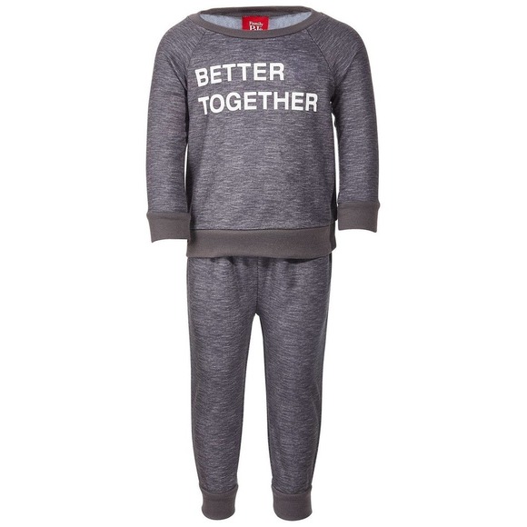 ✨CLEARANCE Baby Boys & Girls 2-Pc Better Together Family Pajama Set NWT $32 24mo - Picture 1 of 10